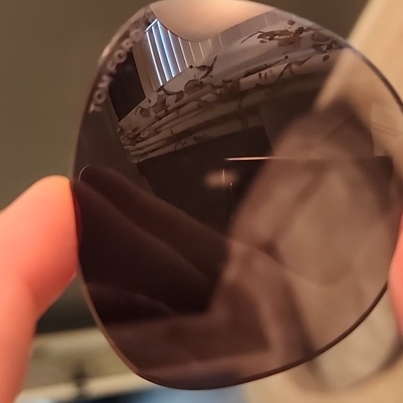 Tom Ford Sunglasses (Women's) Used once - Picture 5 of 7